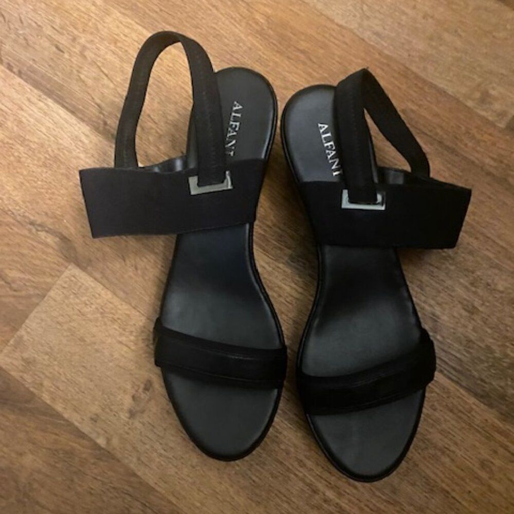 Alfani Maybell Black Faux Leather Platform Wedges, size 11